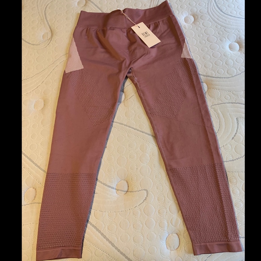 NWT- Demi Lovato x Fabletics